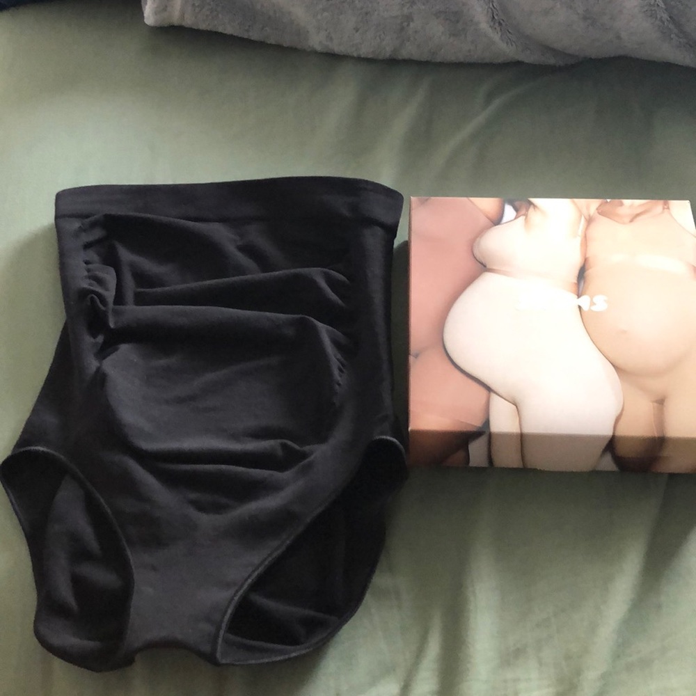 Skims Maternity Sculpting High Waist Brief